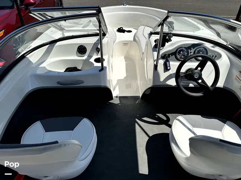 Slide: The Image of Bayliner 160 Bowrider 2021 - 12482420