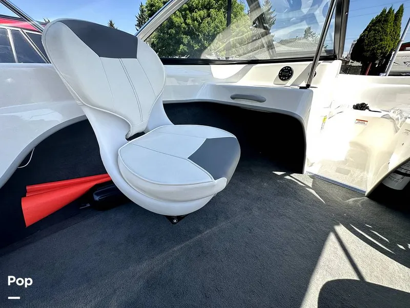 Slide: The Image of Bayliner 160 Bowrider 2021 - 12482334