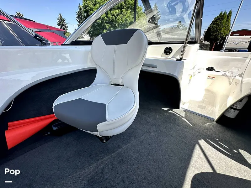 Slide: The Image of Bayliner 160 Bowrider 2021 - 12482335