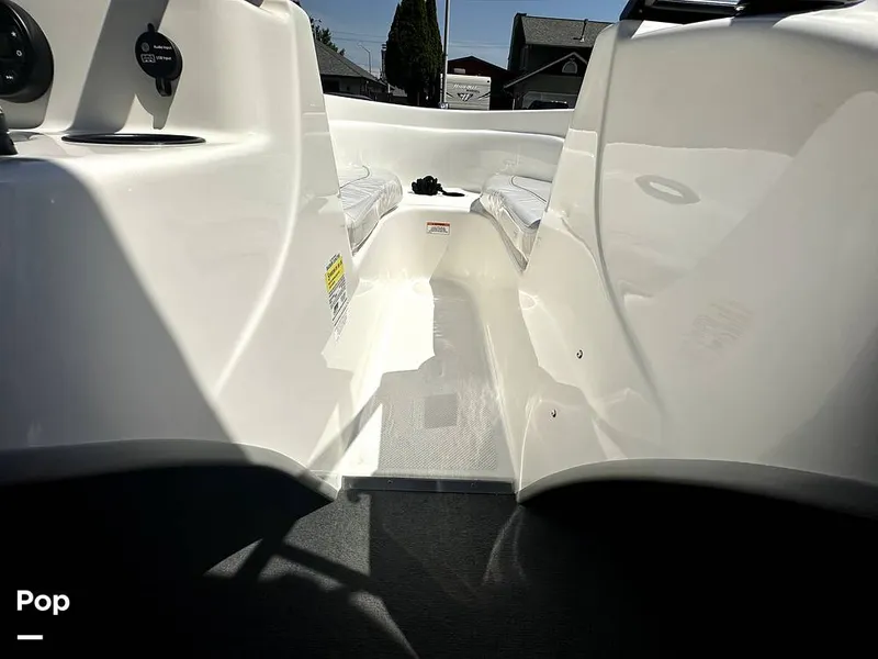 Slide: The Image of Bayliner 160 Bowrider 2021 - 12482348