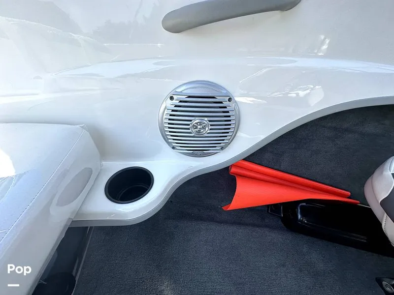 Slide: The Image of Bayliner 160 Bowrider 2021 - 12482385