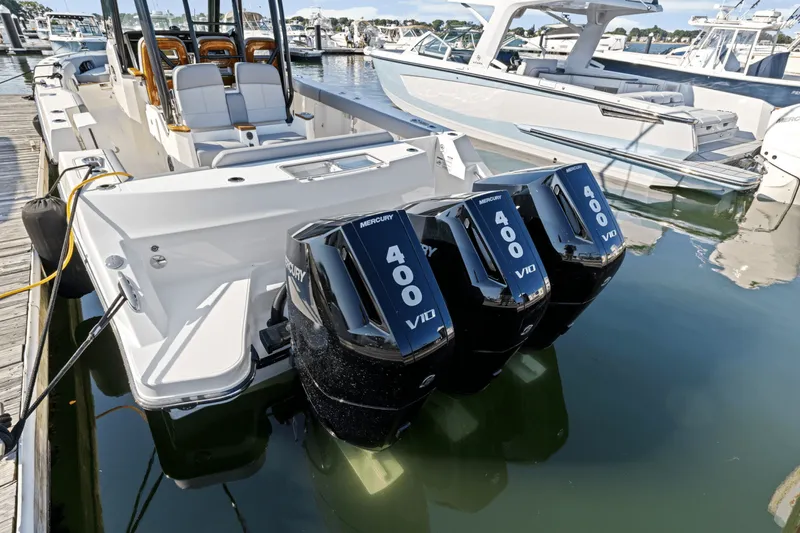 Slide: The Image of Boston Whaler 360 Outrage 2025 - 10