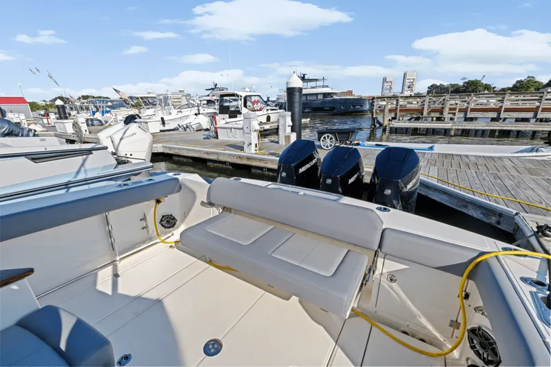 Slide: The Image of Boston Whaler 360 Outrage 2025 - 16