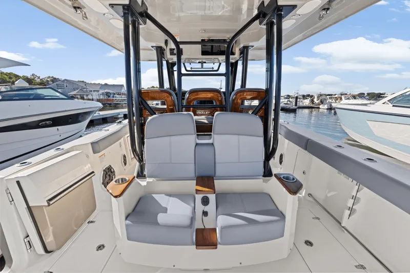 Slide: The Image of Boston Whaler 360 Outrage 2025 - 20