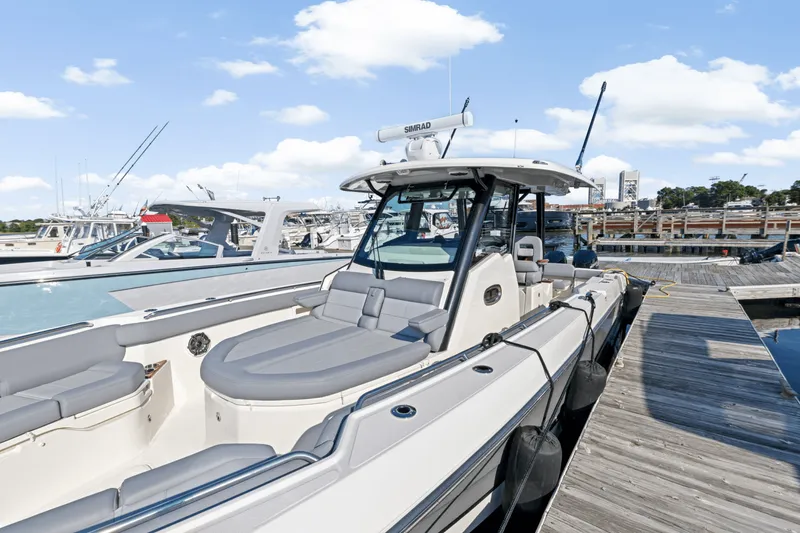 Slide: The Image of Boston Whaler 360 Outrage 2025 - 44