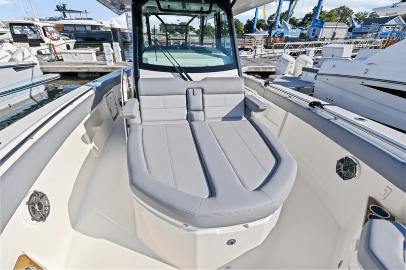 Slide: The Image of Boston Whaler 360 Outrage 2025 - 46