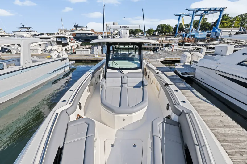 Slide: The Image of Boston Whaler 360 Outrage 2025 - 49