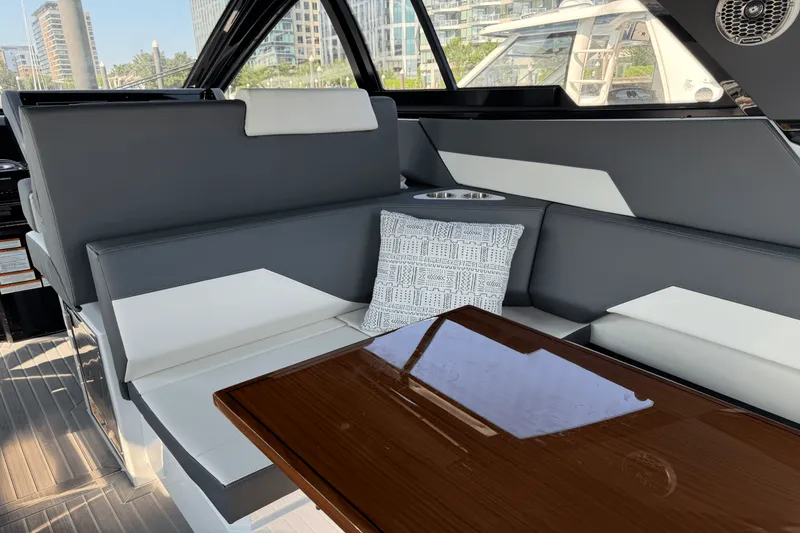 Slide: The Image of Cruisers Yachts 42 GLS-OB 2023 - 13