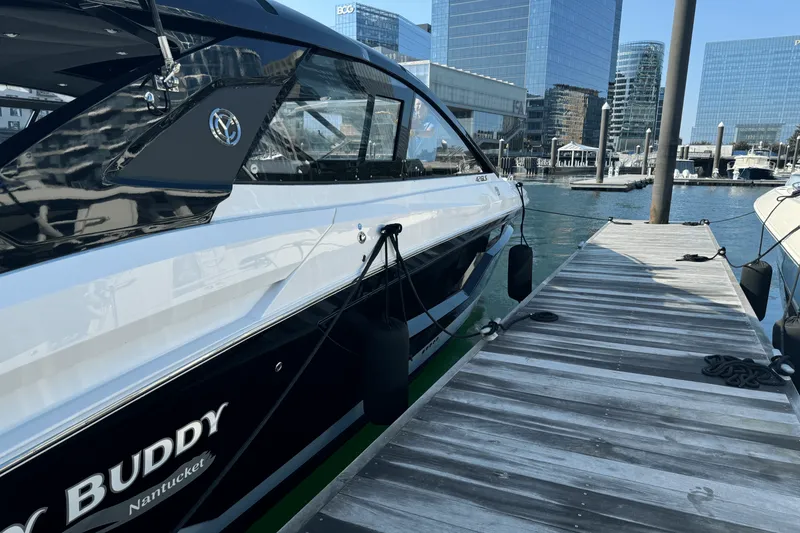 Slide: The Image of Cruisers Yachts 42 GLS-OB 2023 - 8