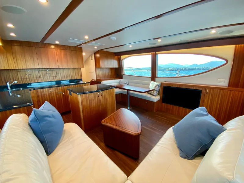 Slide: The Image of Hatteras 54 GT 2017 - 19