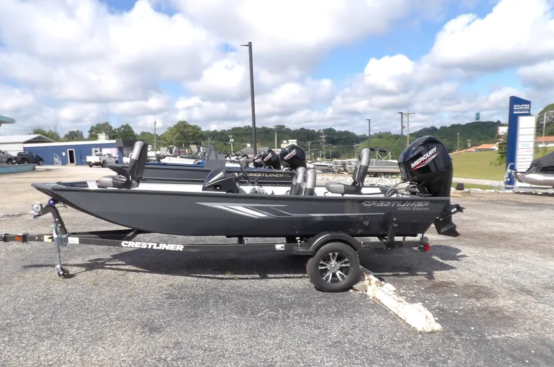 The Image of Crestliner 1700 Storm 2027 - 0