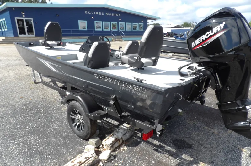 Slide: The Image of Crestliner 1700 Storm 2027 - 7