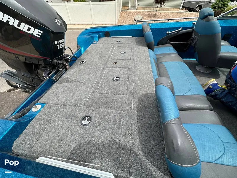 Slide: The Image of Triton 186 Escape 2017 - 12611464