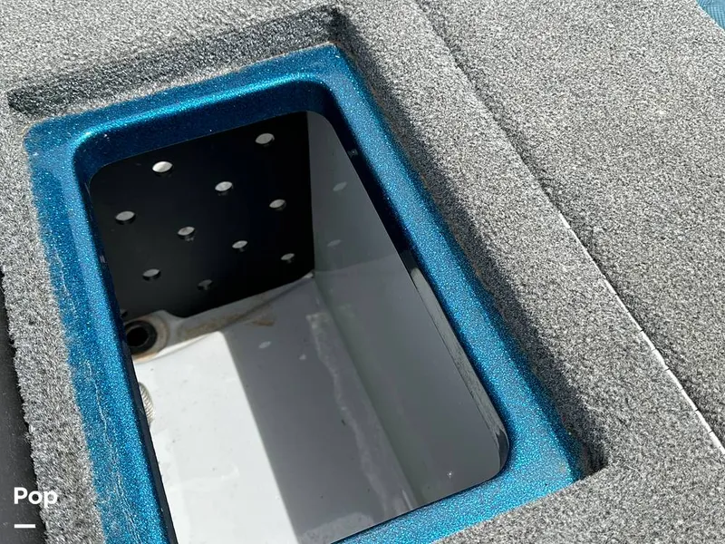 Slide: The Image of Triton 186 Escape 2017 - 12611558