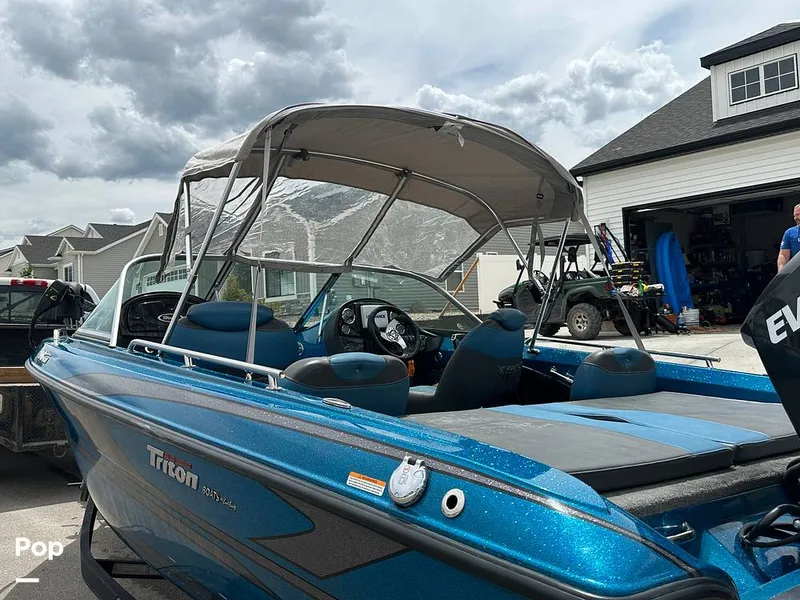 Slide: The Image of Triton 186 Escape 2017 - 12611564