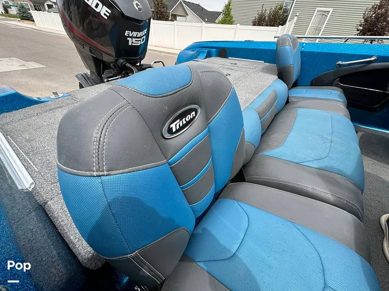 Slide: The Image of Triton 186 Escape 2017 - 12611462