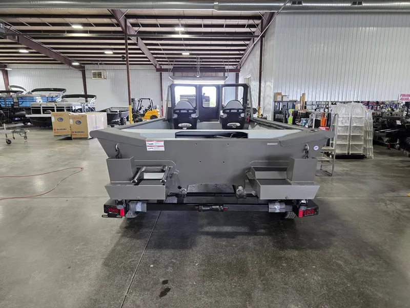 Slide: The Image of SeaArk 2072 MVT FlatCat 2026 - 9