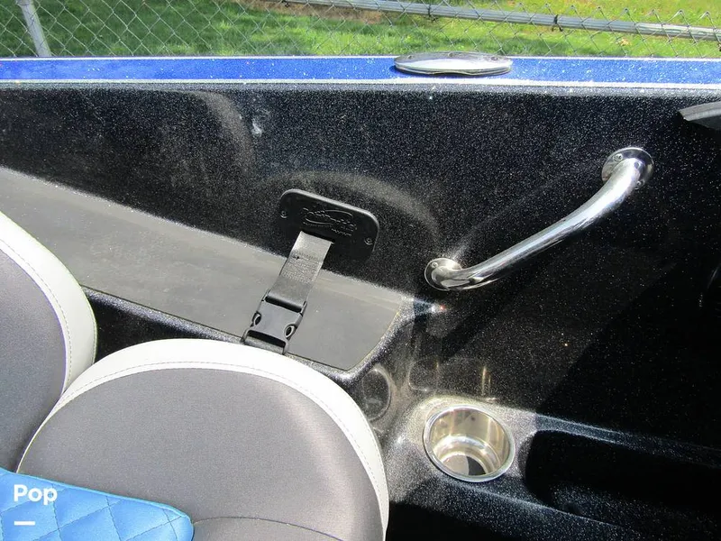 Slide: The Image of Triton TRX 20 Patriot 2020 - 12665184