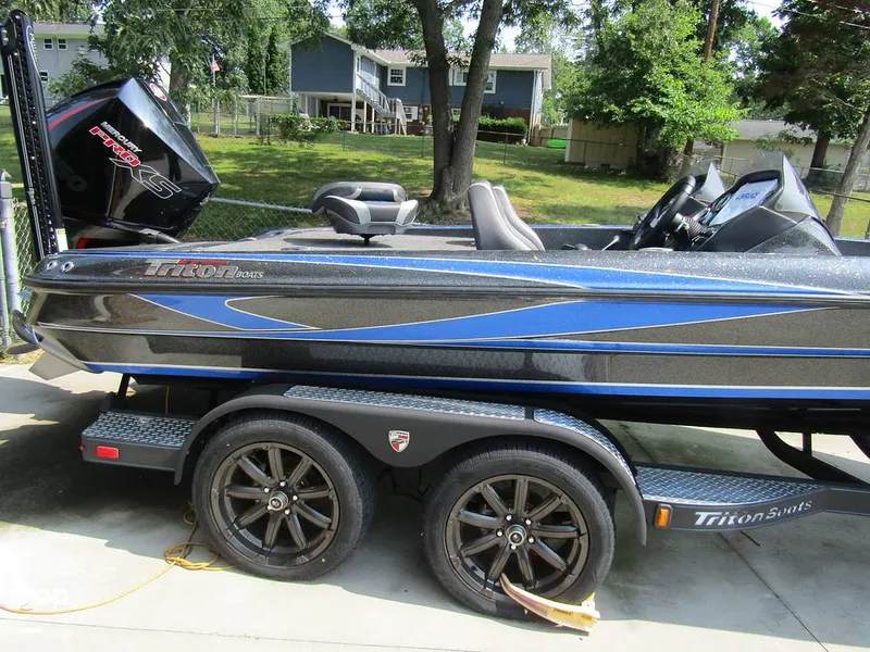 Slide: The Image of Triton TRX 20 Patriot 2020 - 12665092