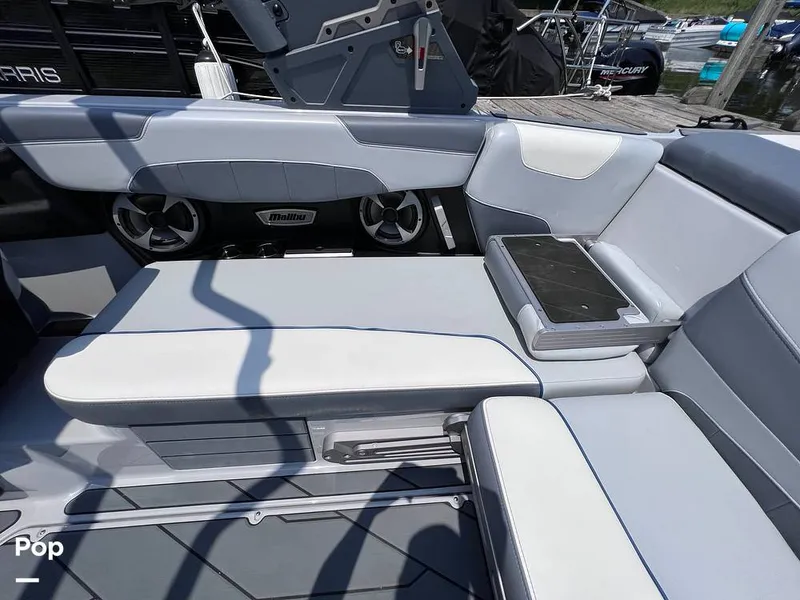 Slide: The Image of Malibu 22 LSV 2021 - 12617783