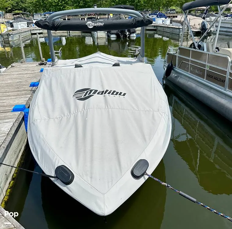 Slide: The Image of Malibu 22 LSV 2021 - 12617820