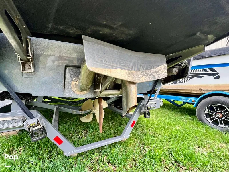 Slide: The Image of Malibu 22 LSV 2021 - 16365802