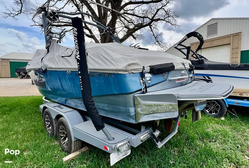 Slide: The Image of Malibu 22 LSV 2021 - 16365806