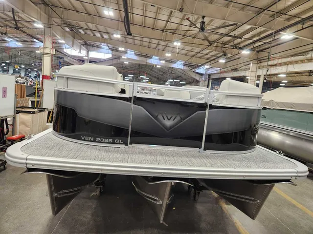 The Image of Avalon 2385 25 Venture 85 QL 2026 - 0