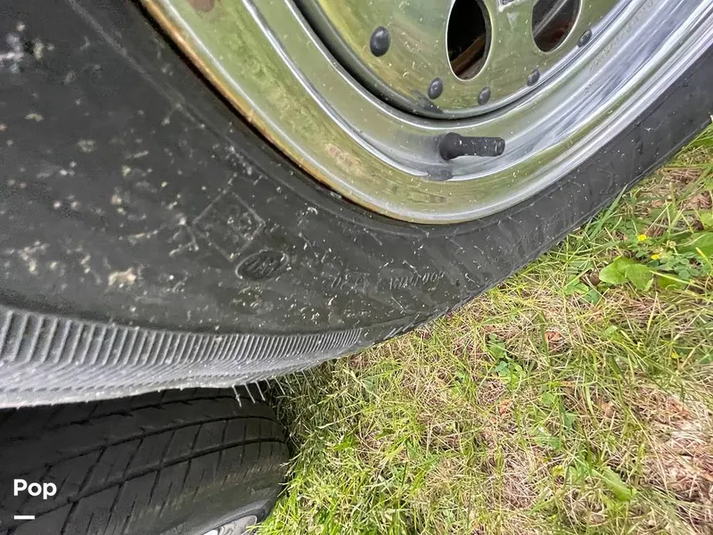 Slide: The Image of Hurricane Sundeck Sport 205 2022 - 12644095