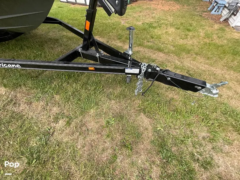 Slide: The Image of Hurricane Sundeck Sport 205 2022 - 12644098