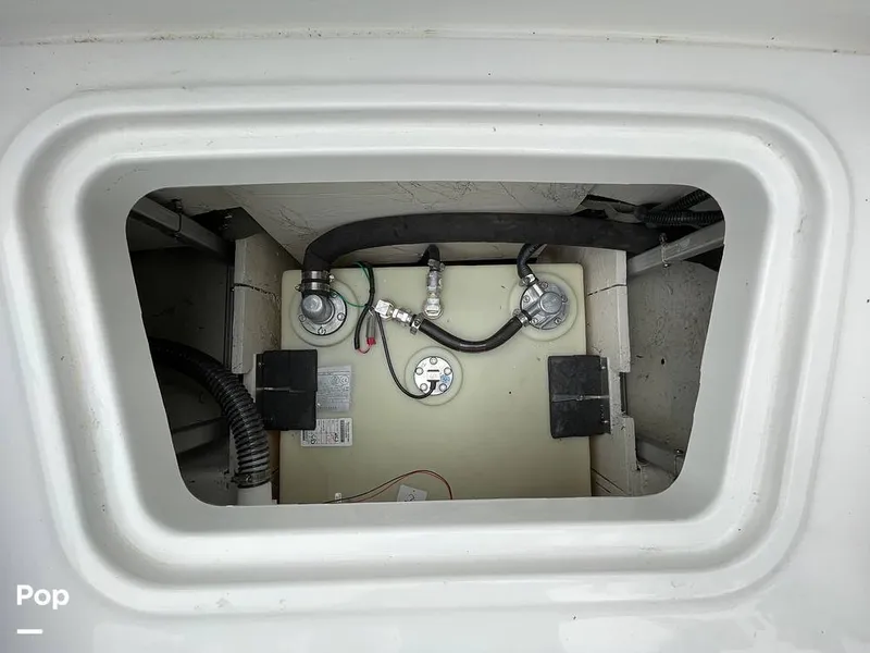 Slide: The Image of Hurricane Sundeck Sport 205 2022 - 12637556