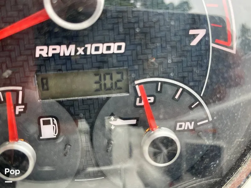 Slide: The Image of Hurricane Sundeck Sport 205 2022 - 12637572