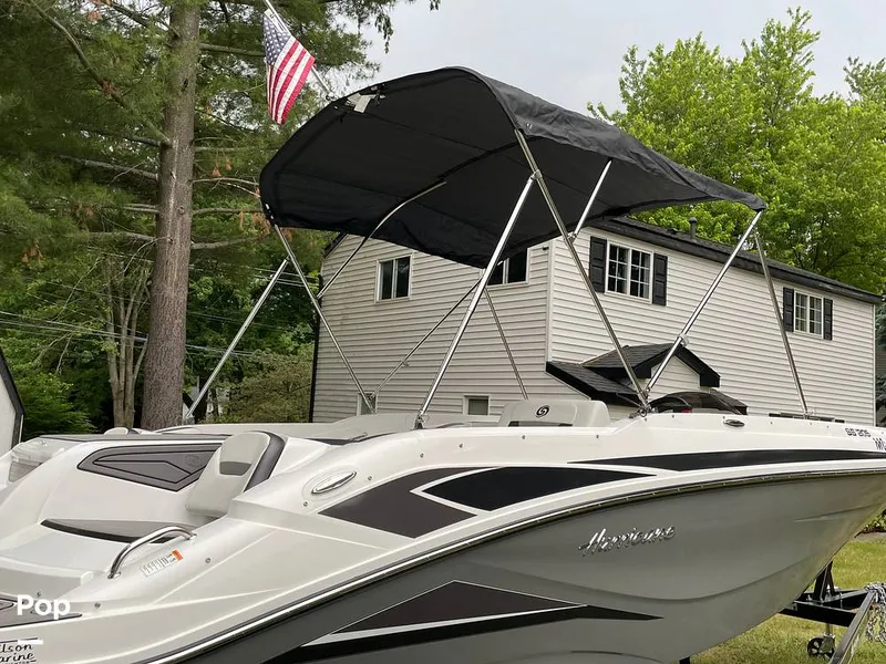 Slide: The Image of Hurricane Sundeck Sport 205 2022 - 12644060