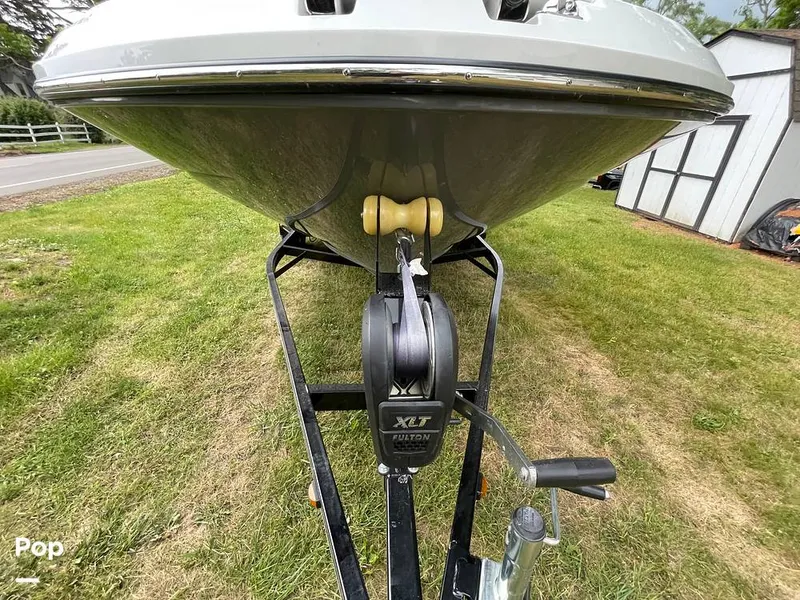 Slide: The Image of Hurricane Sundeck Sport 205 2022 - 12644069