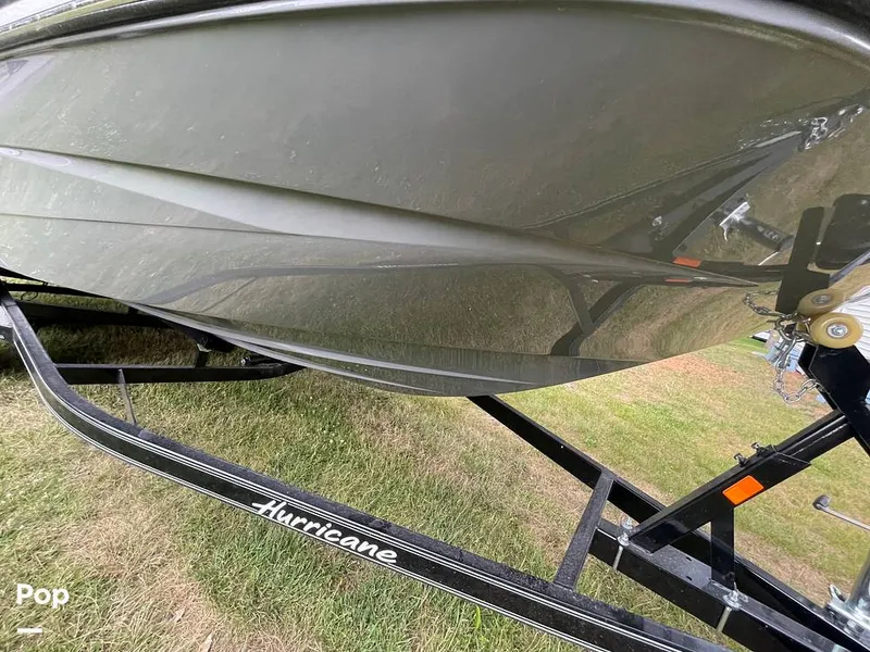 Slide: The Image of Hurricane Sundeck Sport 205 2022 - 12644071