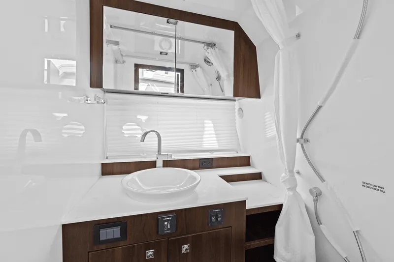 Slide: The Image of Cruisers 42 GLS Outboard 2025 - 26