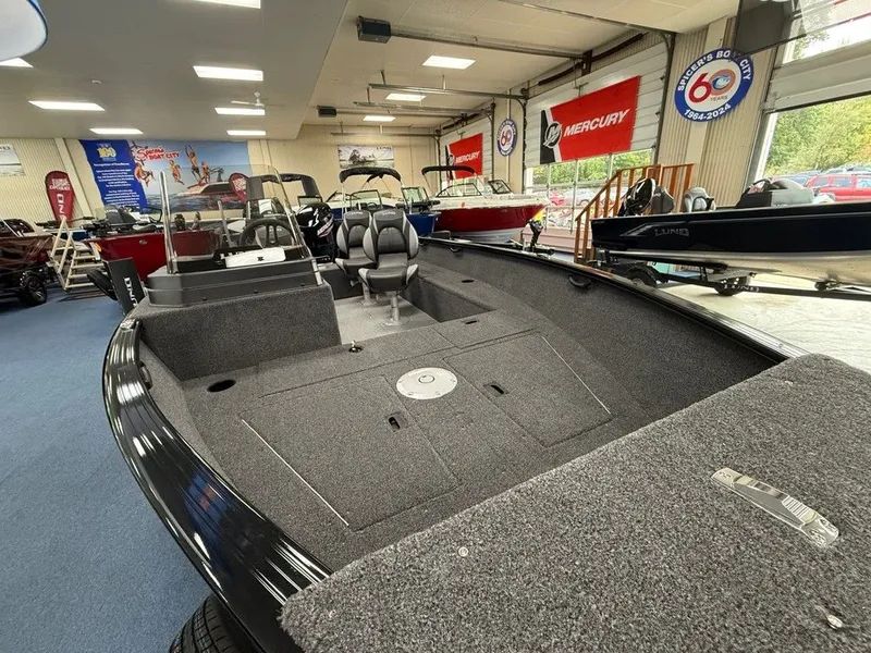 Slide: The Image of Lund 1650 Rebel XL SS 2026 - 9