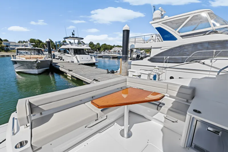 Slide: The Image of Cruisers Yachts 46 Cantius 2025 - 10