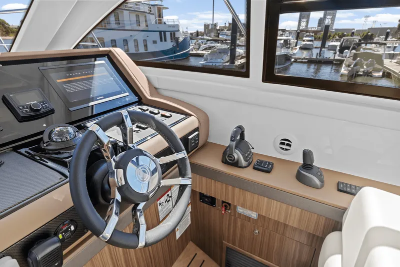 Slide: The Image of Cruisers Yachts 46 Cantius 2025 - 31