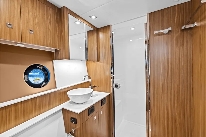 Slide: The Image of Cruisers Yachts 46 Cantius 2025 - 39
