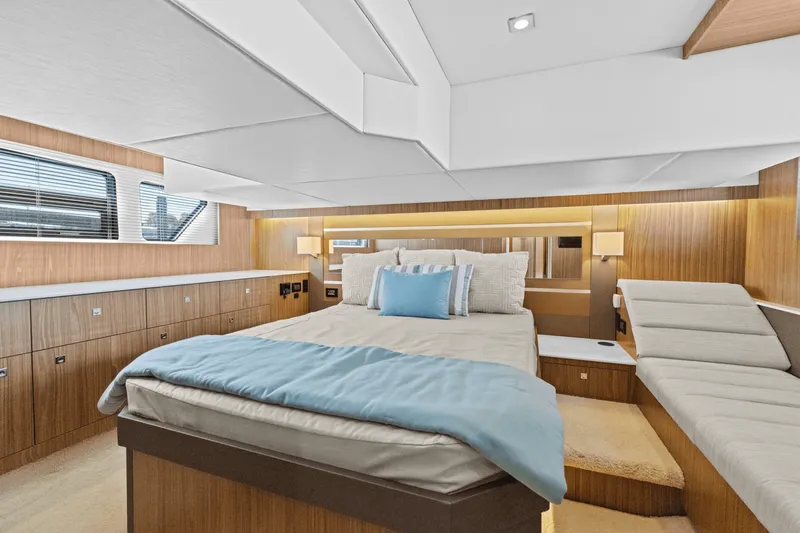 Slide: The Image of Cruisers Yachts 46 Cantius 2025 - 46