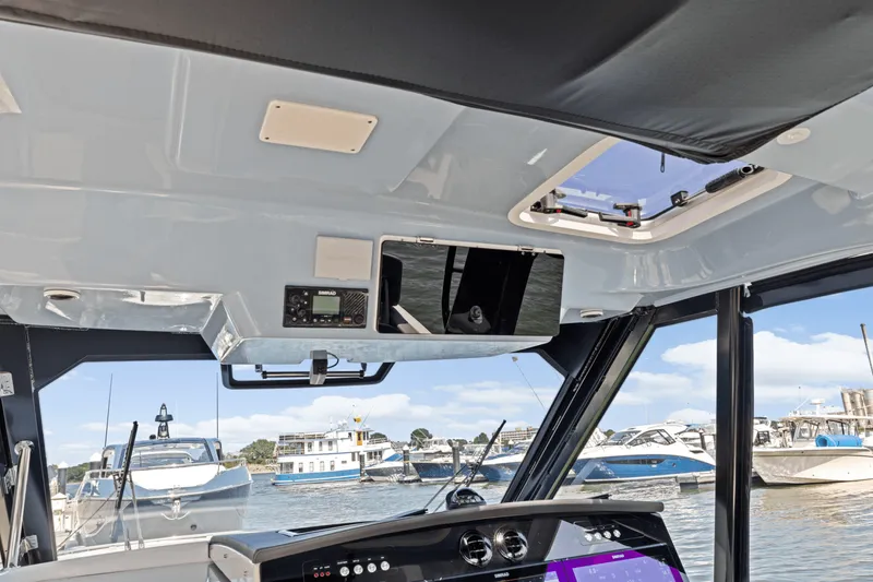 Slide: The Image of Boston Whaler 380 Realm 2025 - 34