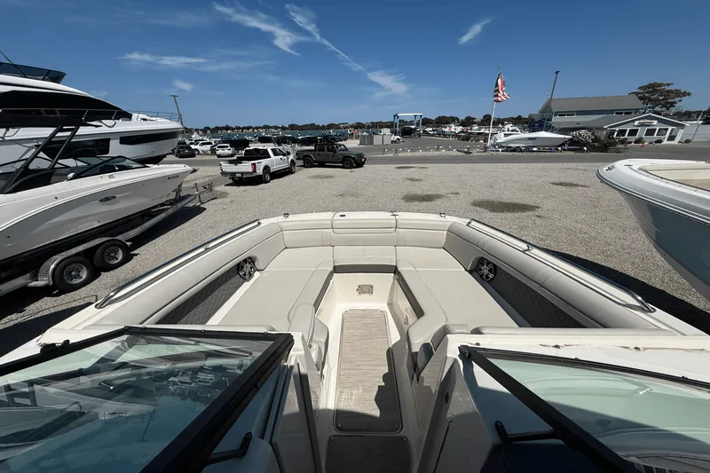 Slide: The Image of Sea Ray 270 SDX OB 2021 - 16