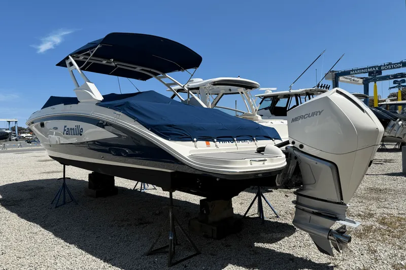 Slide: The Image of Sea Ray 270 SDX OB 2021 - 4