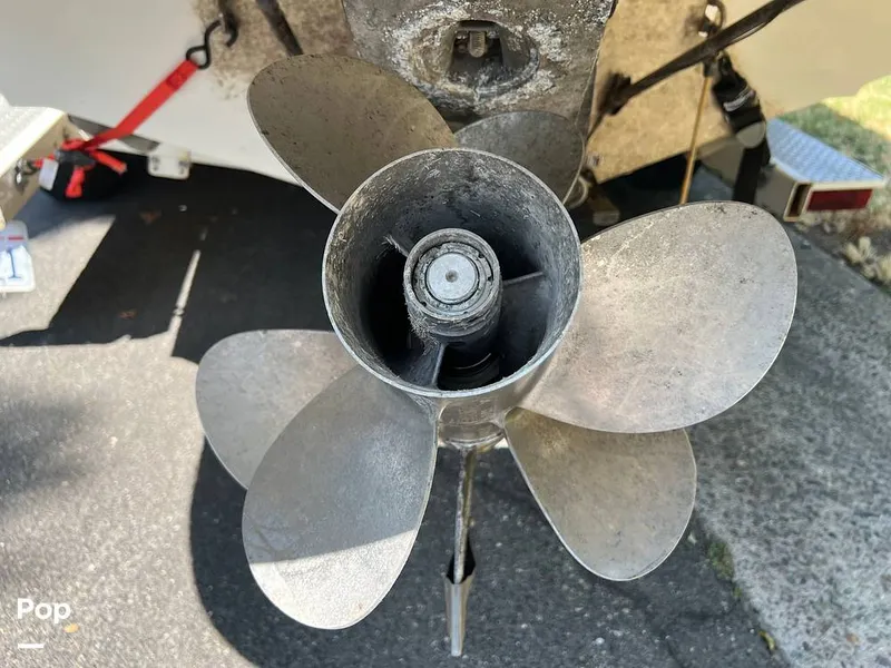 Slide: The Image of Maxum 2300 SC 2002 - 13065269