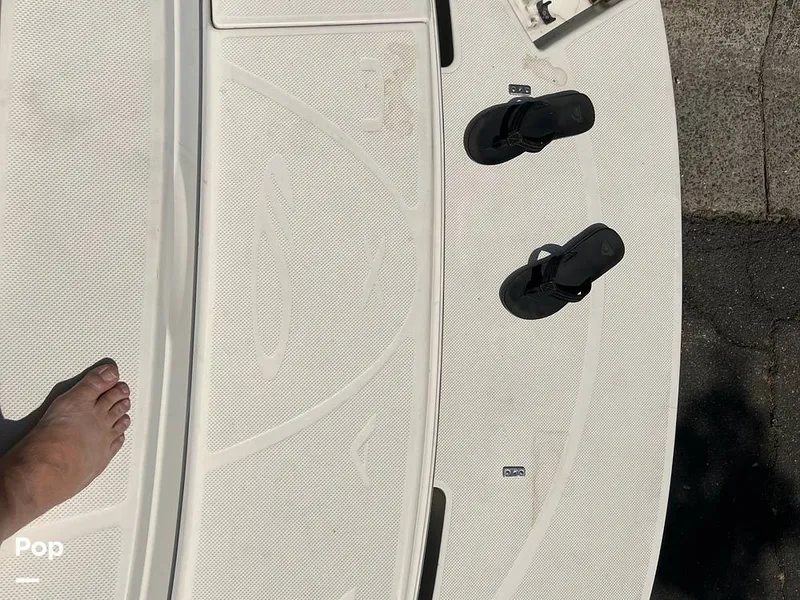 Slide: The Image of Maxum 2300 SC 2002 - 13065305