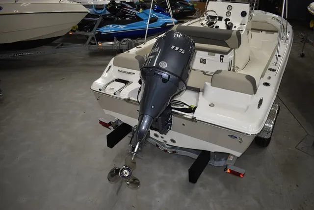 Slide: The Image of Key West Boats 189 FS 2026 - 3