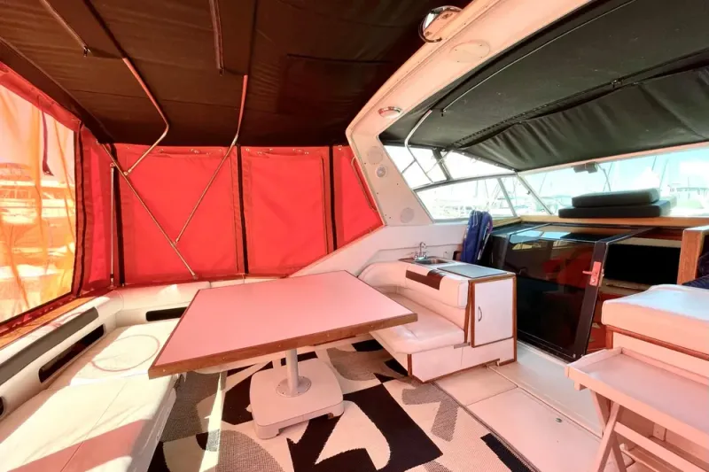 Slide: The Image of Sea Ray 390 Express Cruiser 1988 - 17