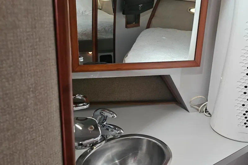 Slide: The Image of Sea Ray 390 Express Cruiser 1988 - 24