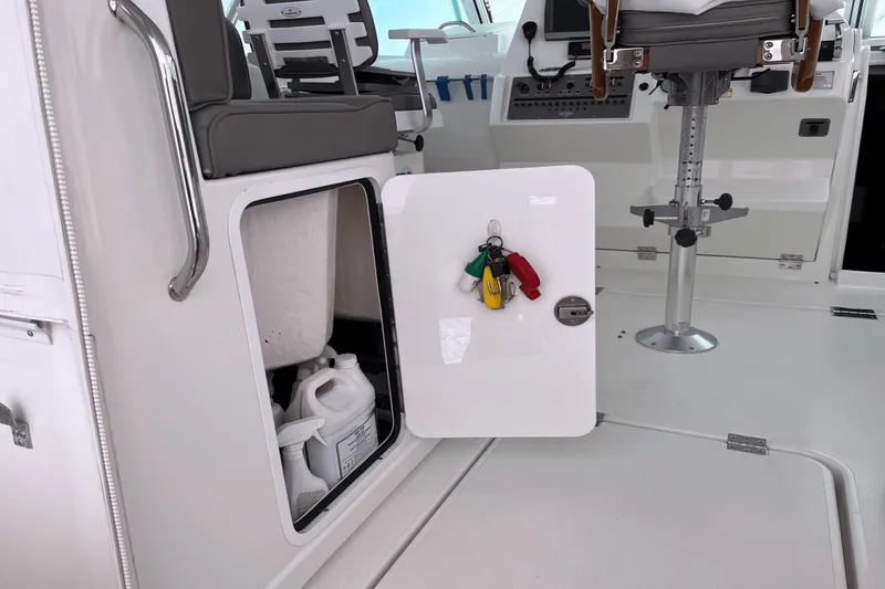 Slide: The Image of Rampage 41 EXPRESS 2011 - 13